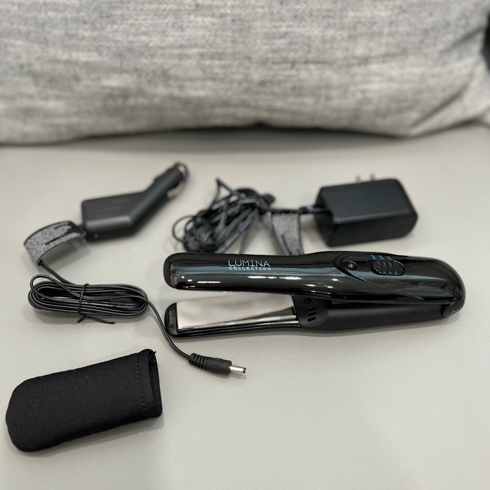 Paul Mitchell (Lumina) Cordless travel flat iron